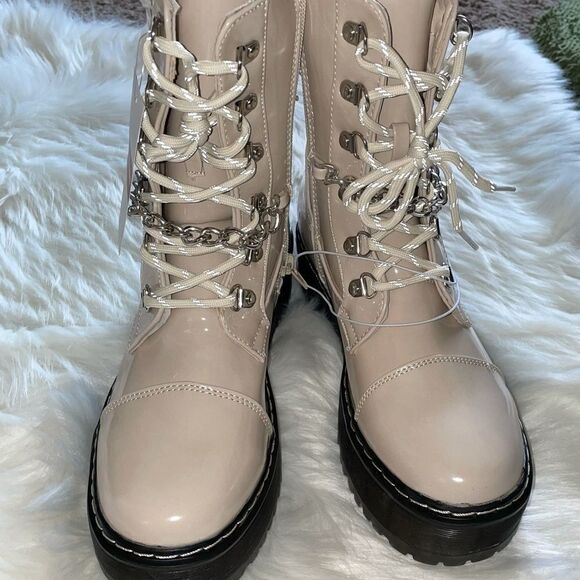🆕 UNIONBAY Kailee platform combat boots with chain. Cream color - Picture 1 of 5